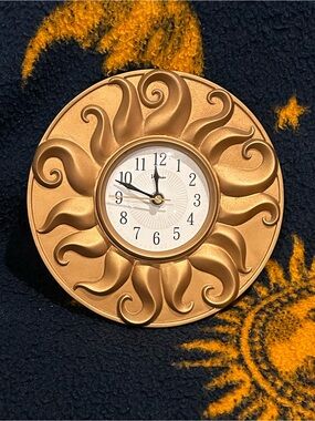 VTG 90s Celestial Waltham Sun Wall Clock 9” Whimsigoth Witchy Gold Gallery Wall